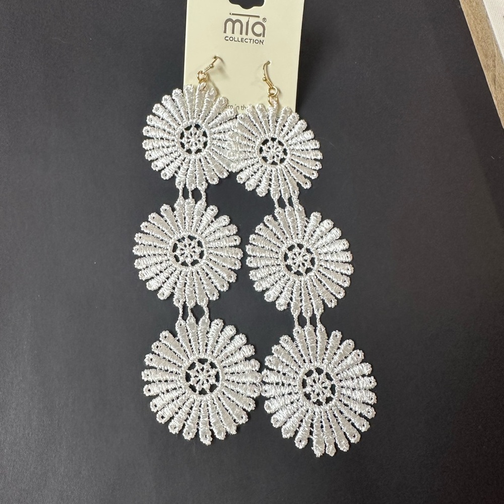 MIA COLLECTION Silver Floral Earrings